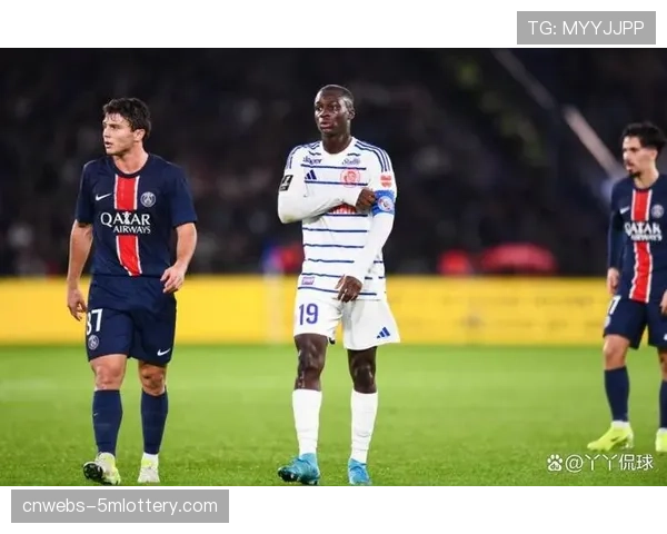 赛前报道：斯特拉斯堡主力后腰伤愈回归，球队防守体系迎来利好